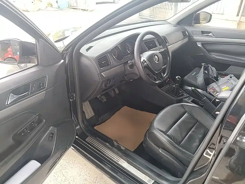 Volkswagen Lavida — миниатюра 16