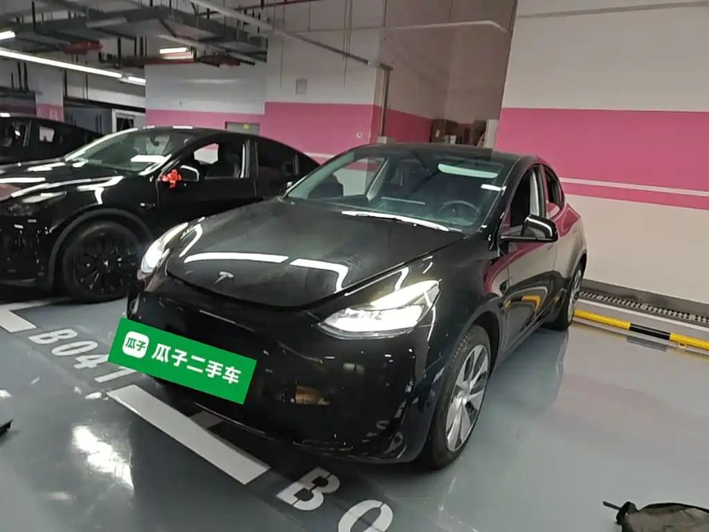 Tesla Model Y 2022