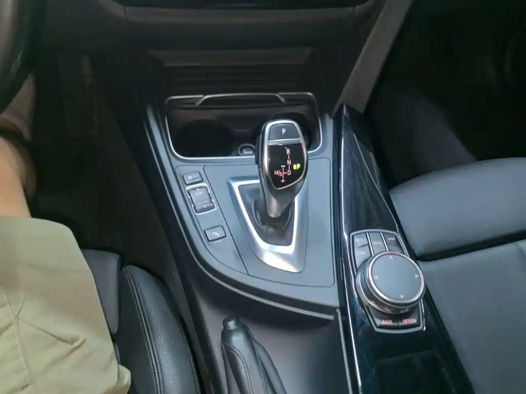 BMW 3 Series — миниатюра 14
