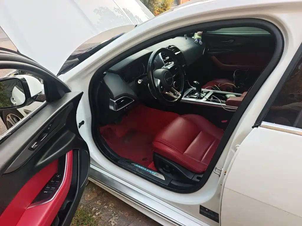 Jaguar XEL — миниатюра 14