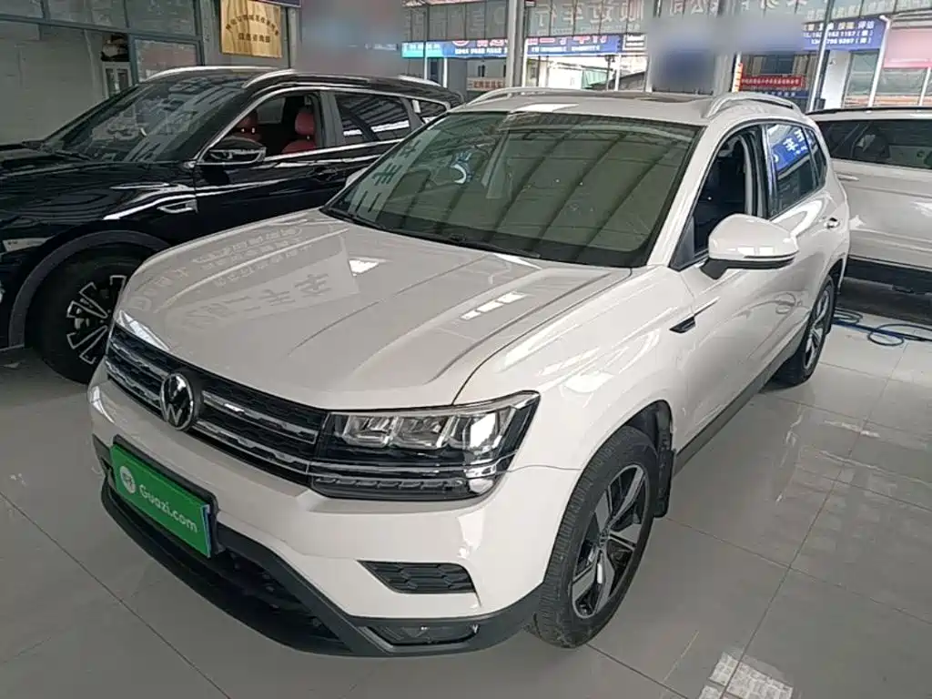 Volkswagen Tharu