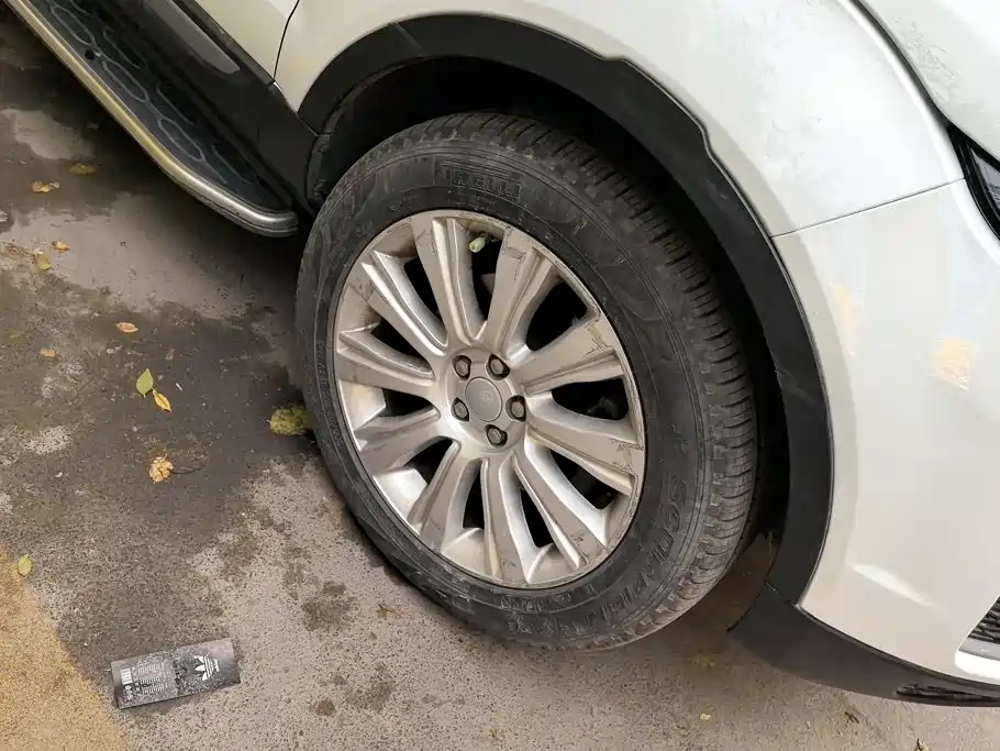 Land Rover Evoque — миниатюра 6