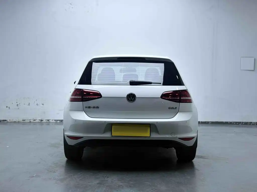 Volkswagen Golf — миниатюра 6