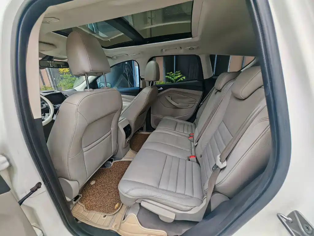 Ford Kuga — миниатюра 6