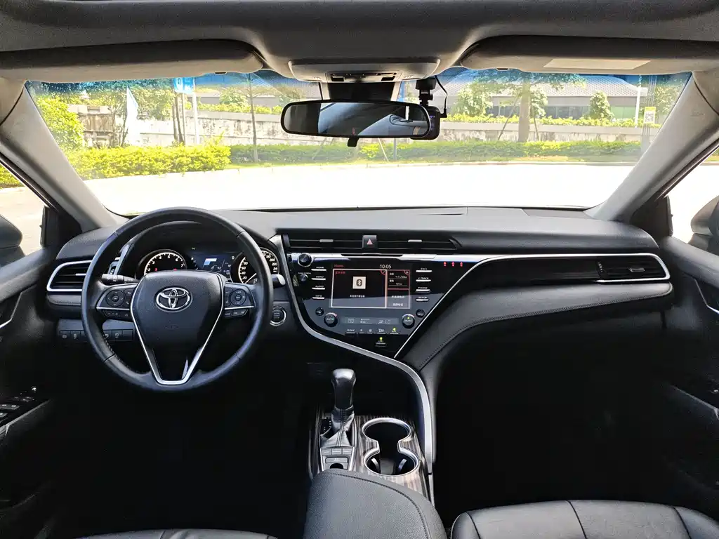 Toyota Camry 2018 2.5G Luxury