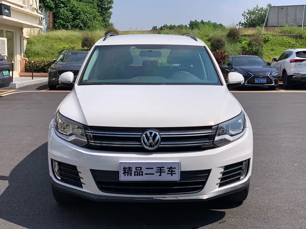 Volkswagen Tiguan — миниатюра 2