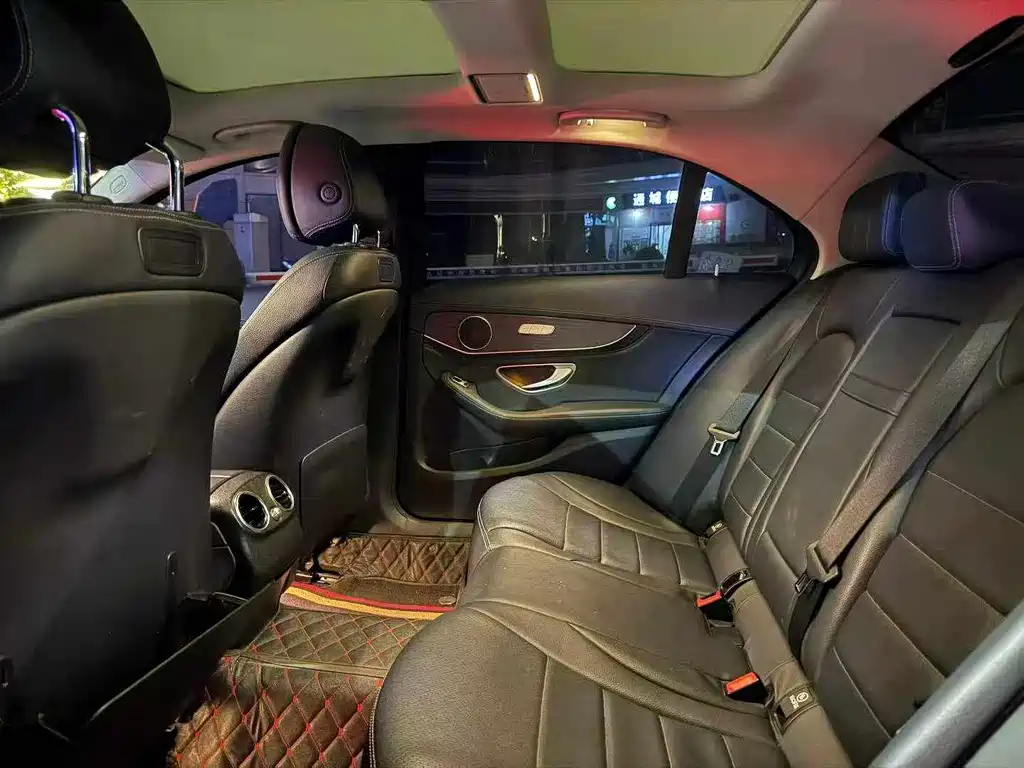 Mercedes-Benz C-Class — миниатюра 4