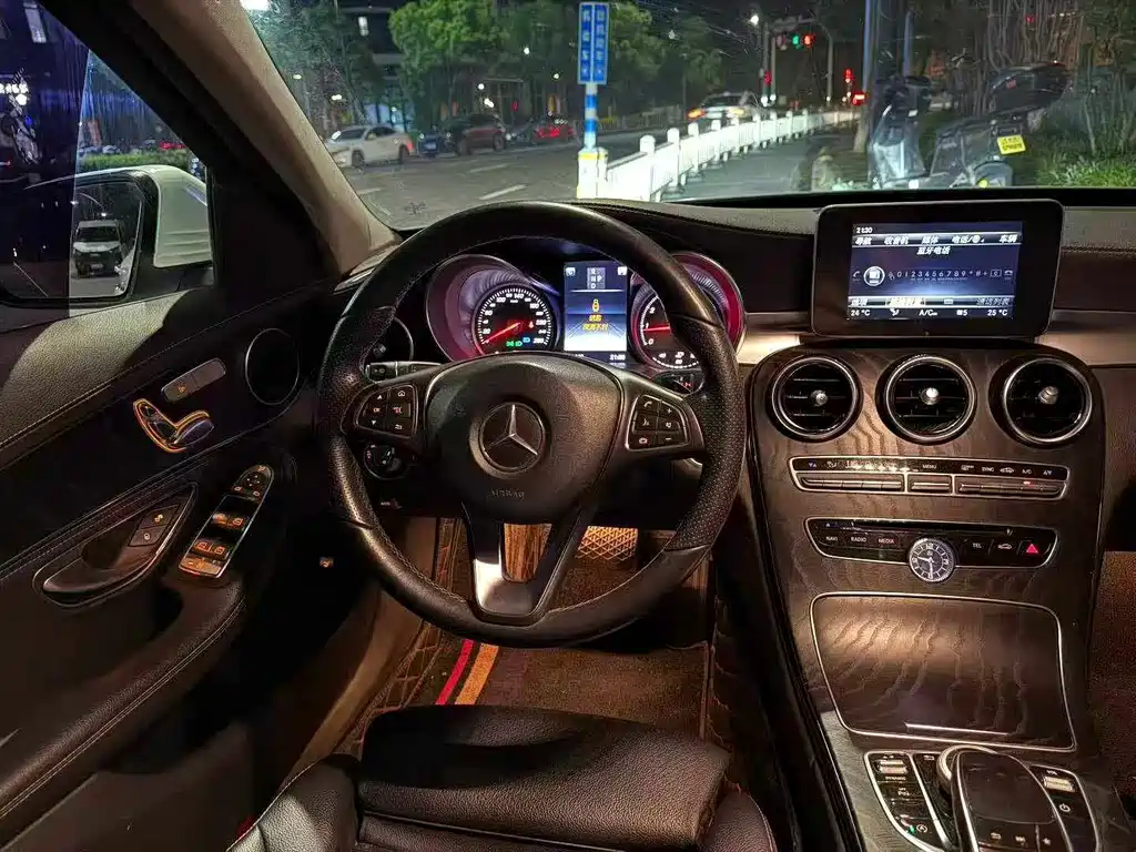 Mercedes-Benz C-Class — миниатюра 5