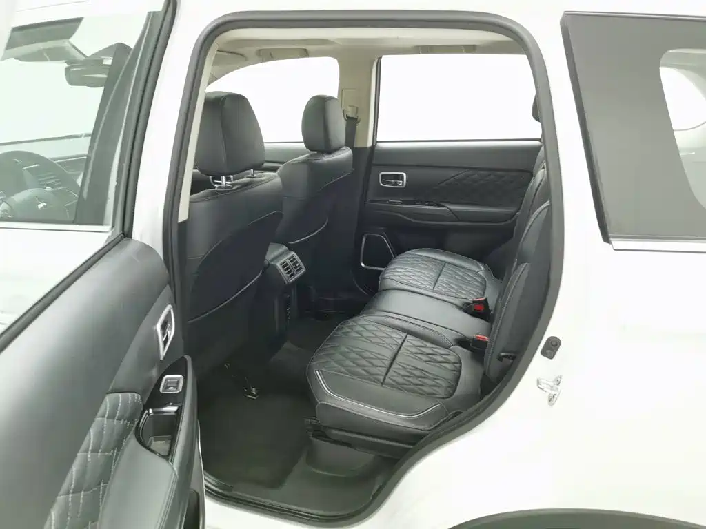 Mitsubishi Outlander — миниатюра 15