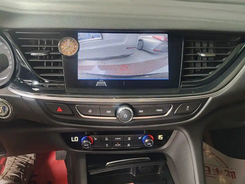 Buick Regal — миниатюра 13