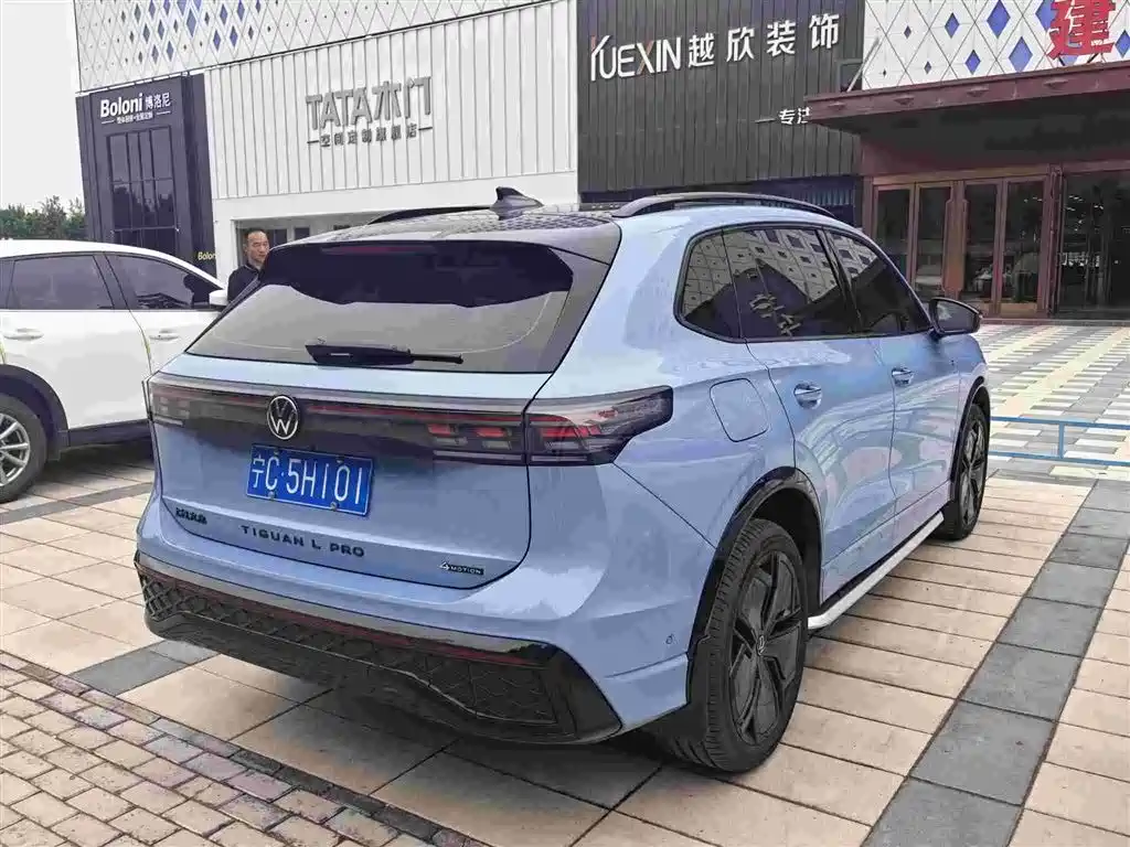 Volkswagen Tiguan L — миниатюра 5