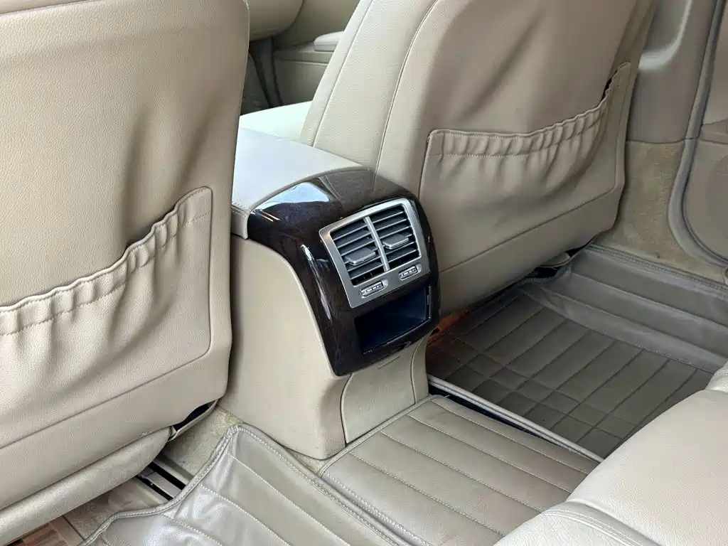 Mercedes-Benz S-Class — миниатюра 24