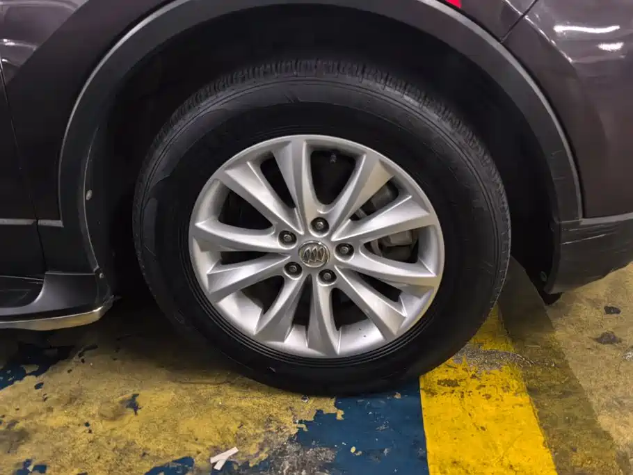 Buick Envision Plus — миниатюра 6