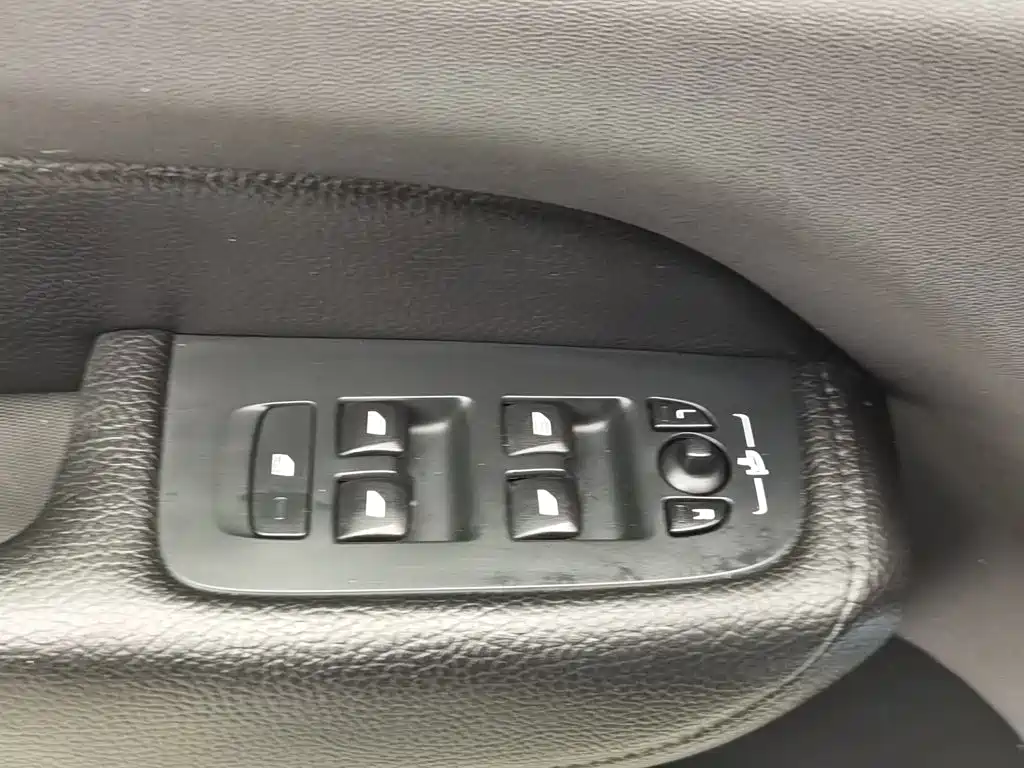 Volvo XC60 — миниатюра 9