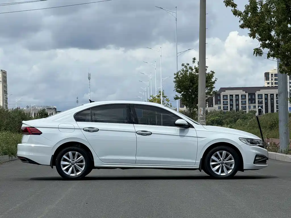 Volkswagen Bora — миниатюра 8