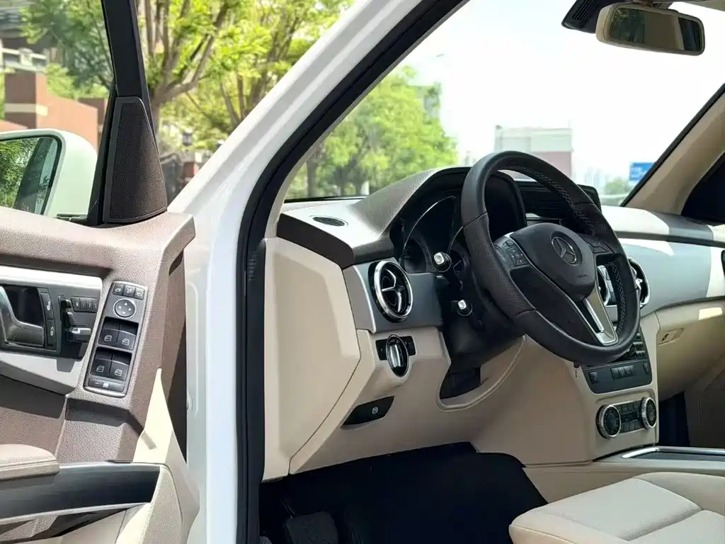 Mercedes-Benz GLK-Class — миниатюра 3