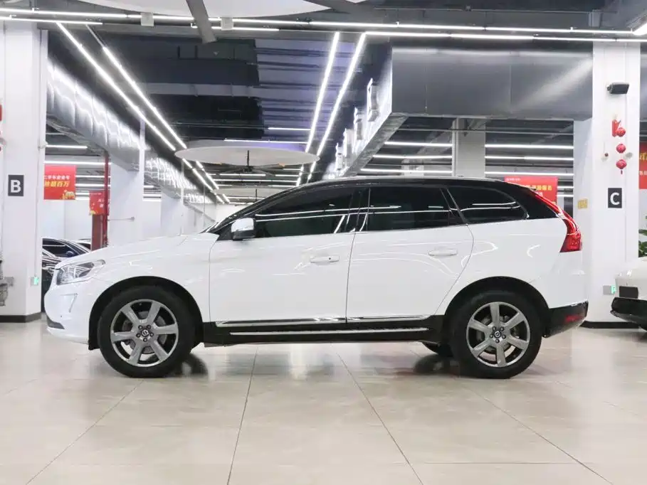 Volvo XC60 (Import) — миниатюра 3
