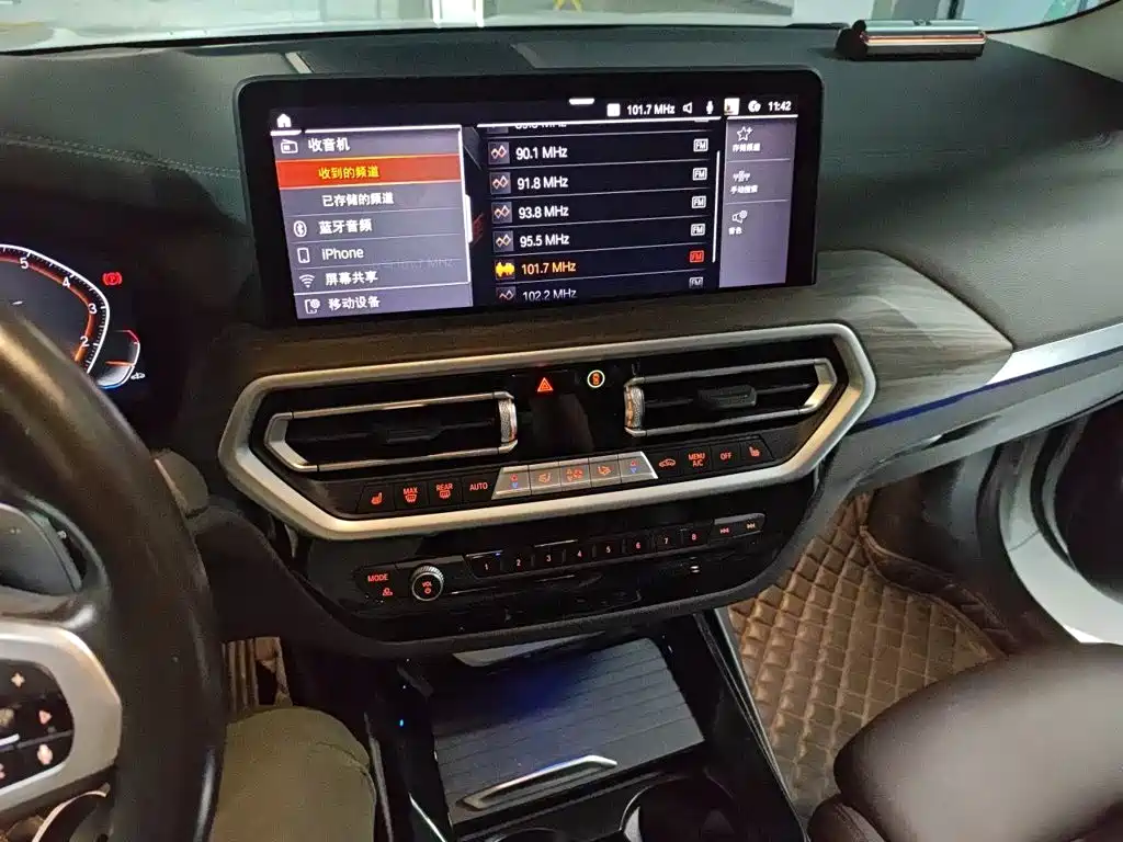 BMW X3 — миниатюра 9