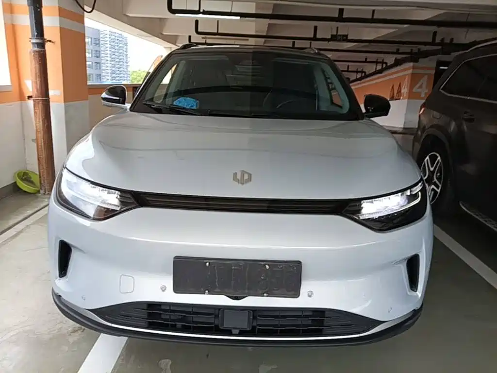 Leapmotor Leapmotor C11 — миниатюра 3