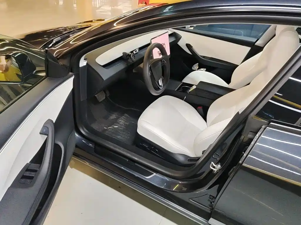 Tesla Model 3 — фотографии объявления, Фото 17