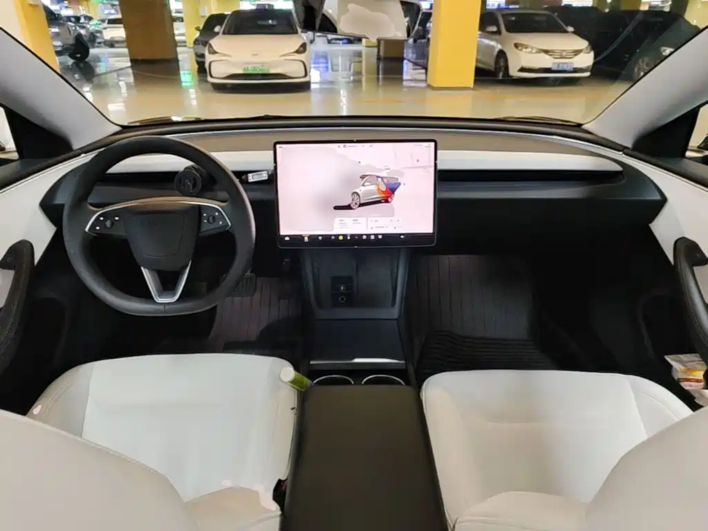 Tesla Model 3 — фотографии объявления, Фото 11