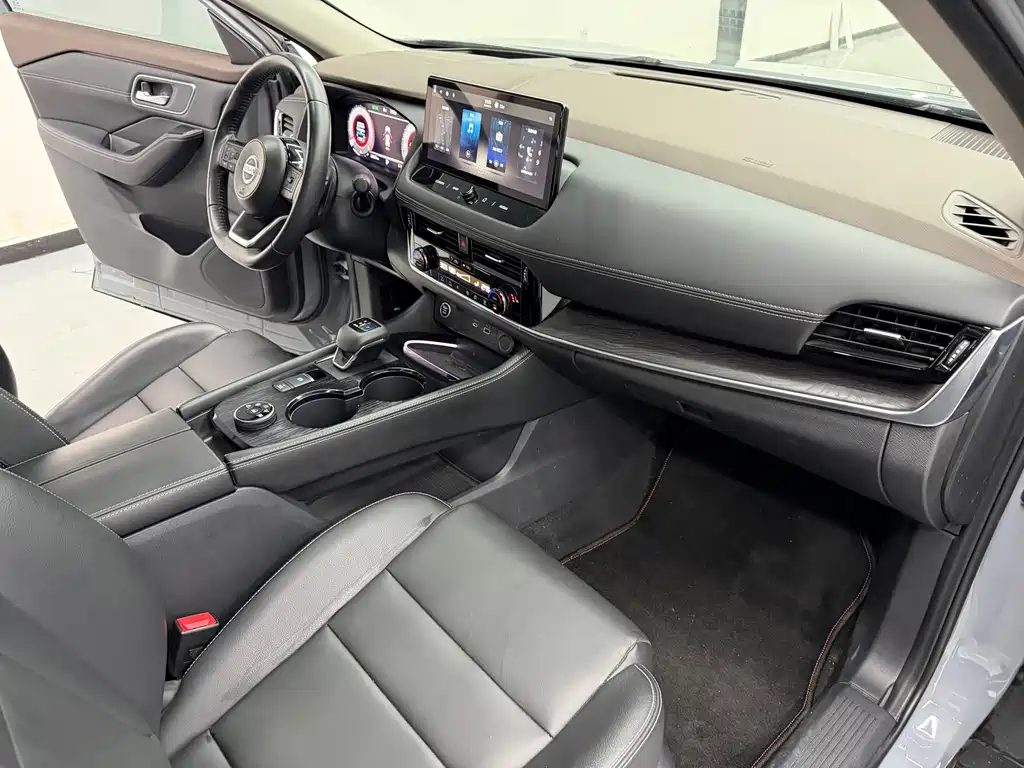Nissan X-Trail — миниатюра 11