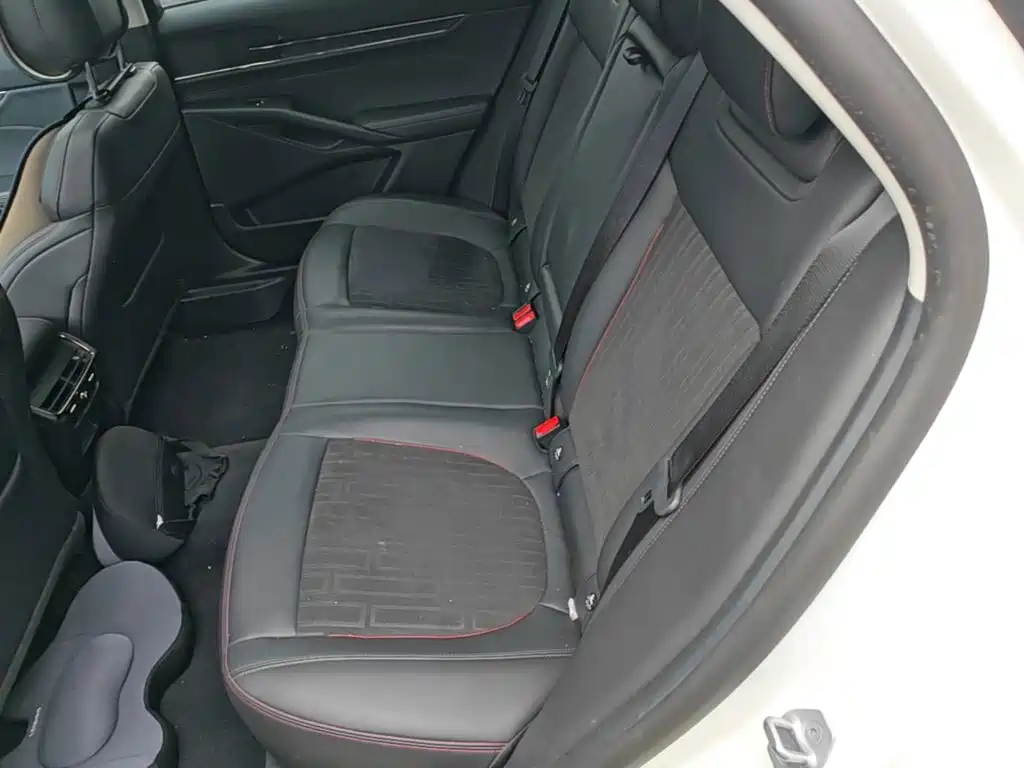 Ford Mondeo — миниатюра 17