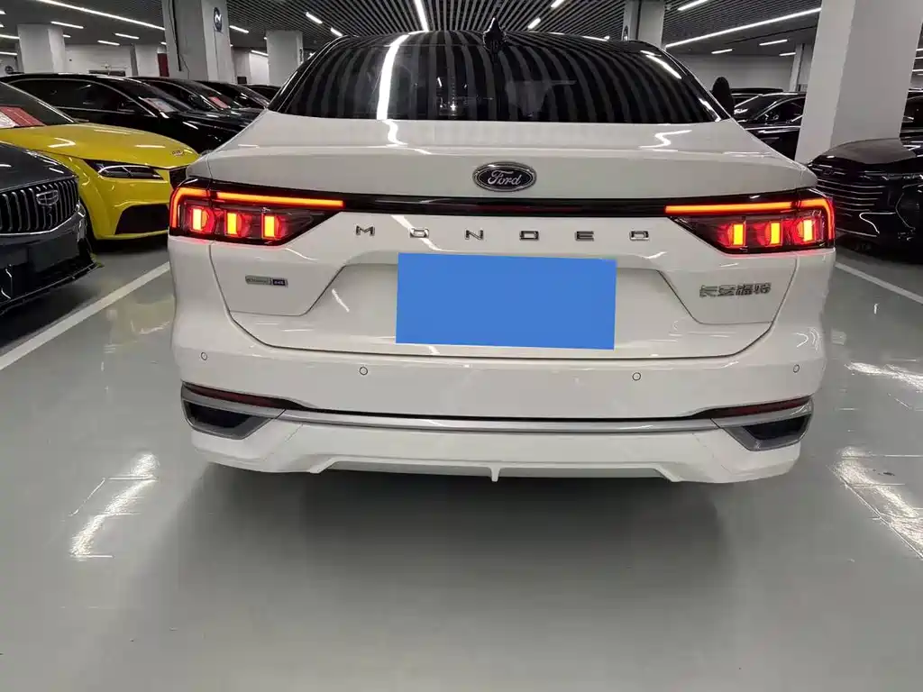Ford Mondeo — миниатюра 13