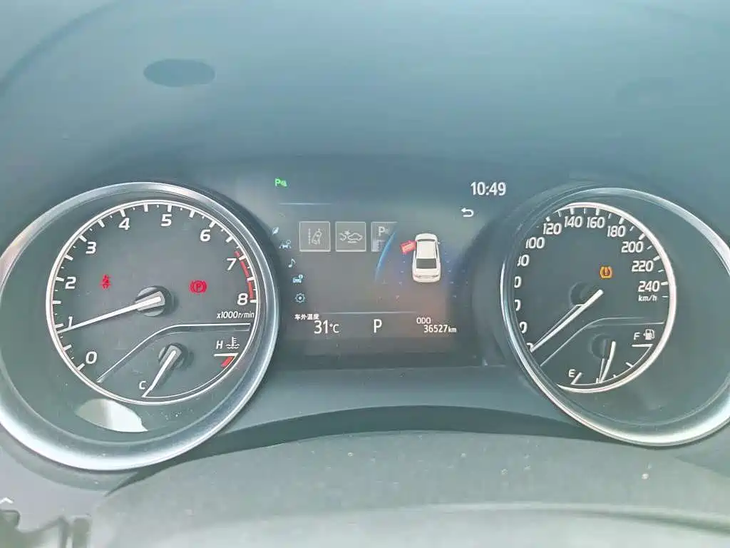 Toyota Camry — миниатюра 4
