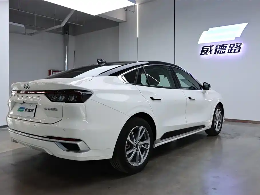 Ford Mondeo 2023 EcoBoost 245 Luxury