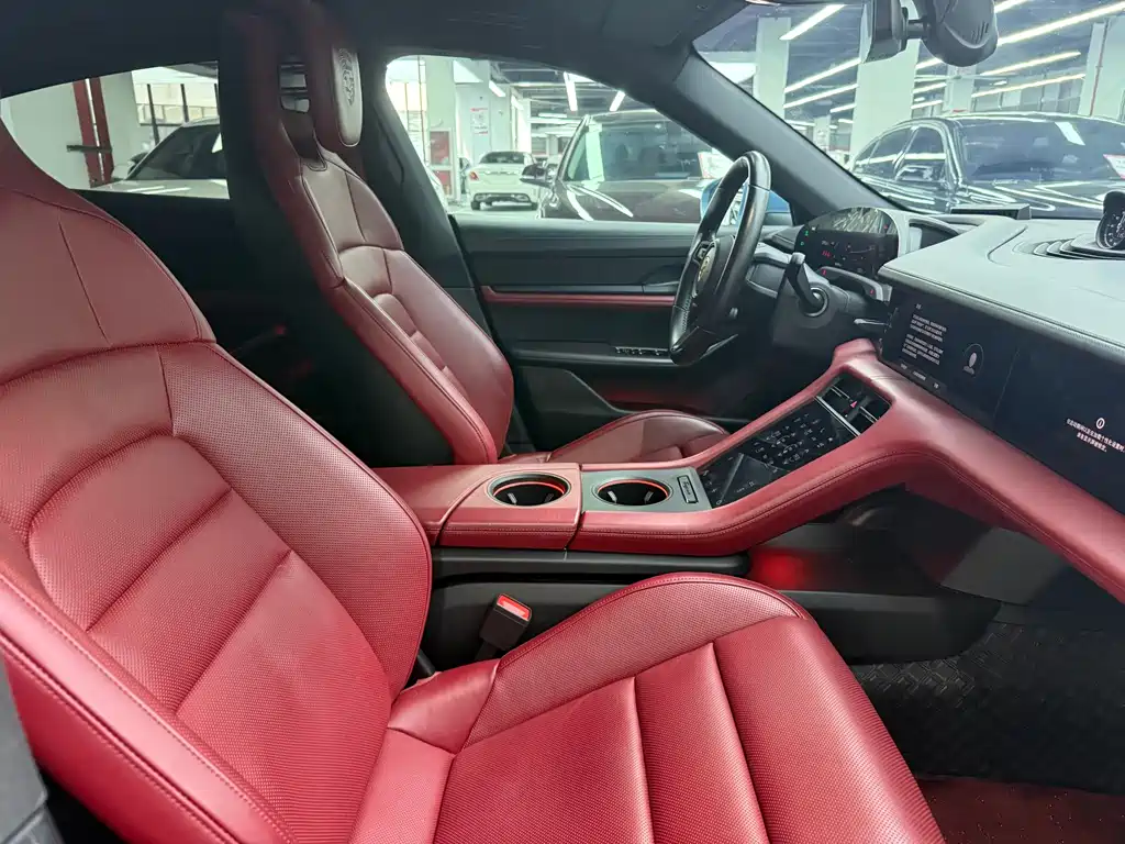 Porsche Taycan — миниатюра 21