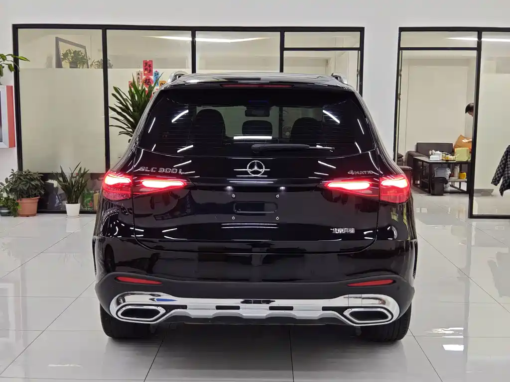 Mercedes-Benz GLC — миниатюра 8
