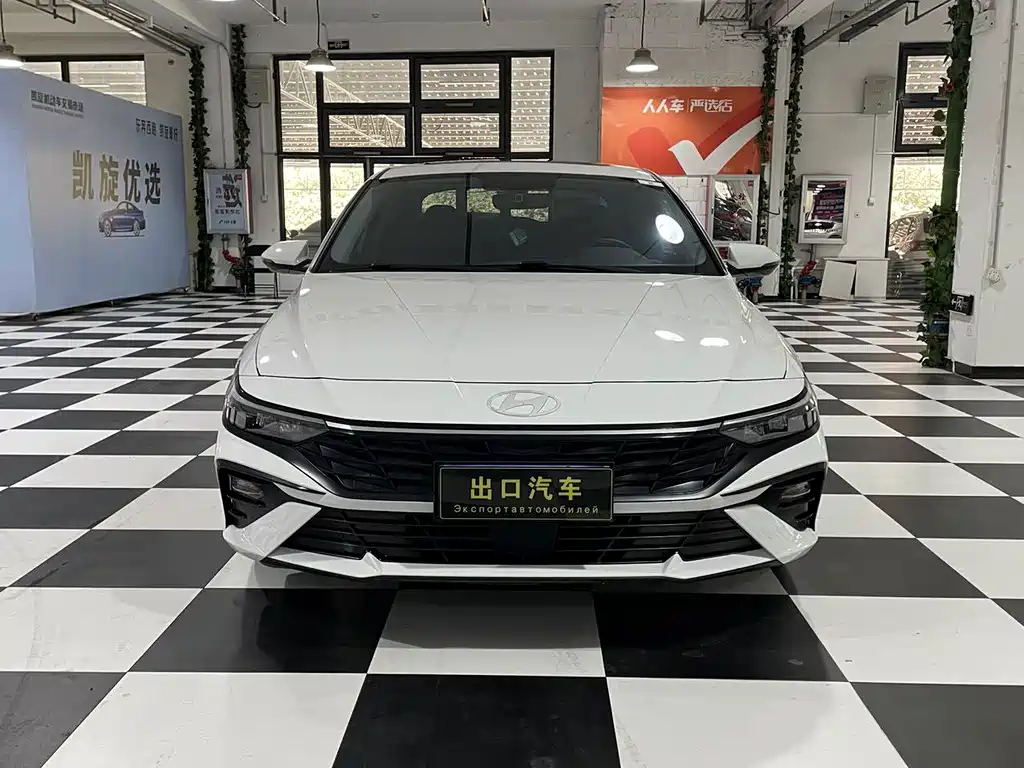 Hyundai Elantra — миниатюра 2