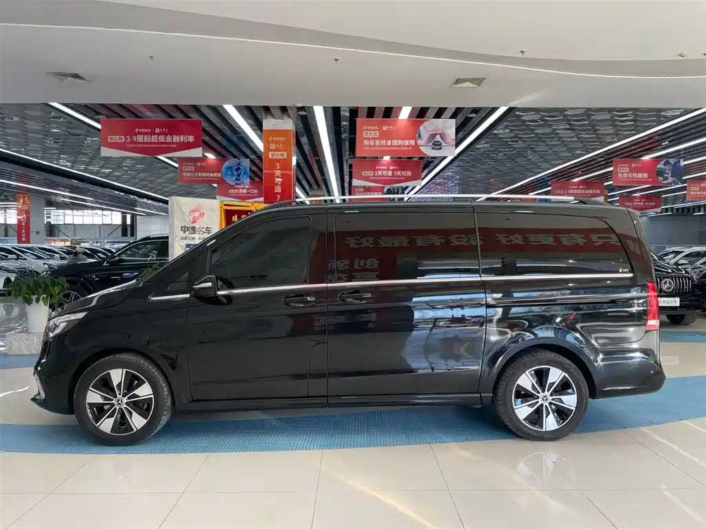 MERCEDES-BENZ V CLASS