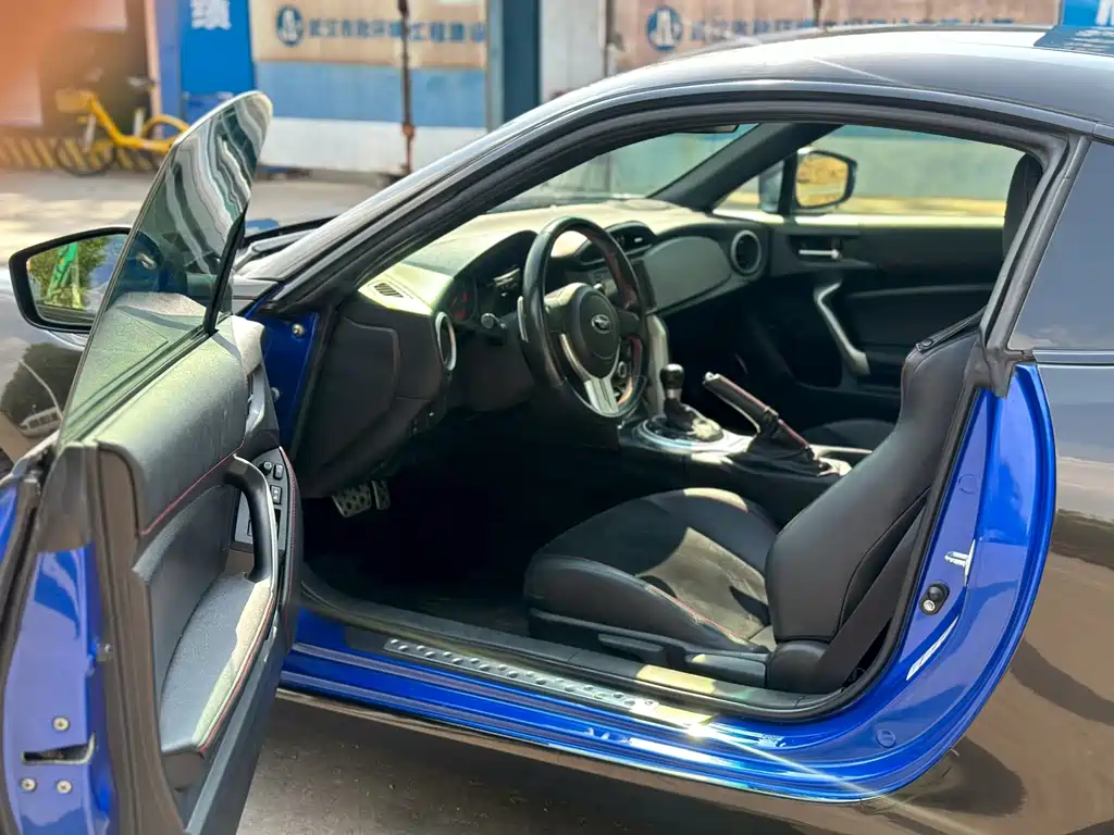 Subaru BRZ — миниатюра 4