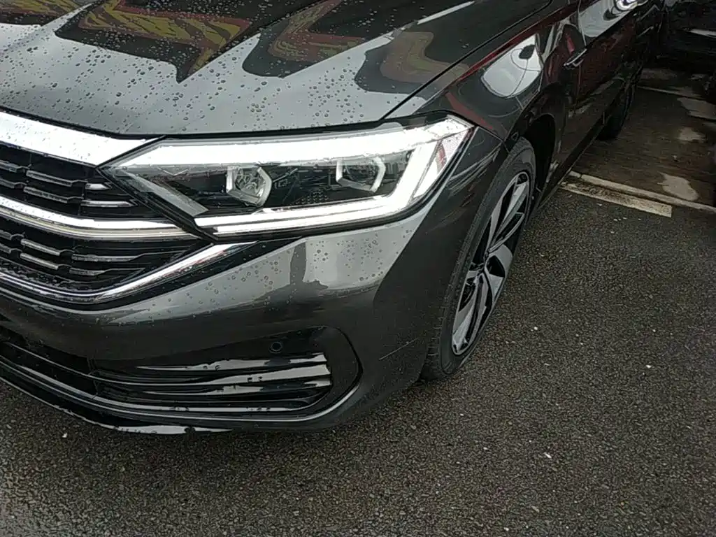 Volkswagen Sagitar — миниатюра 24