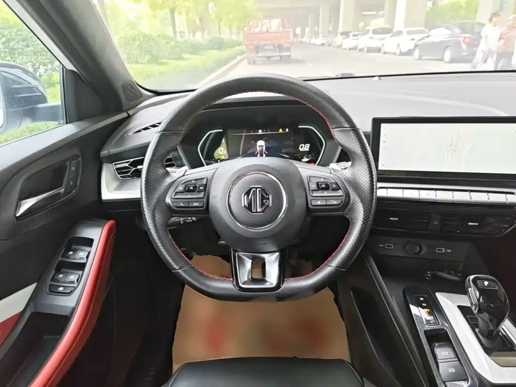 MG MG5 — миниатюра 11