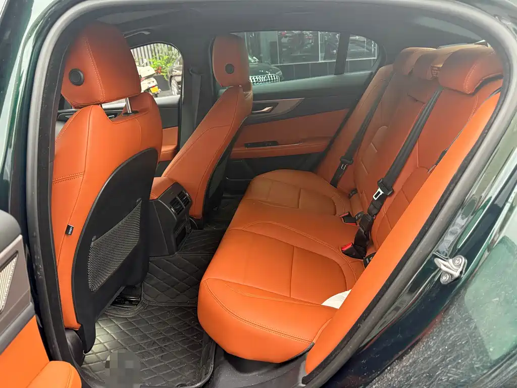Jaguar XEL 2025 2.0T 250PS R-DYNAMIC 90