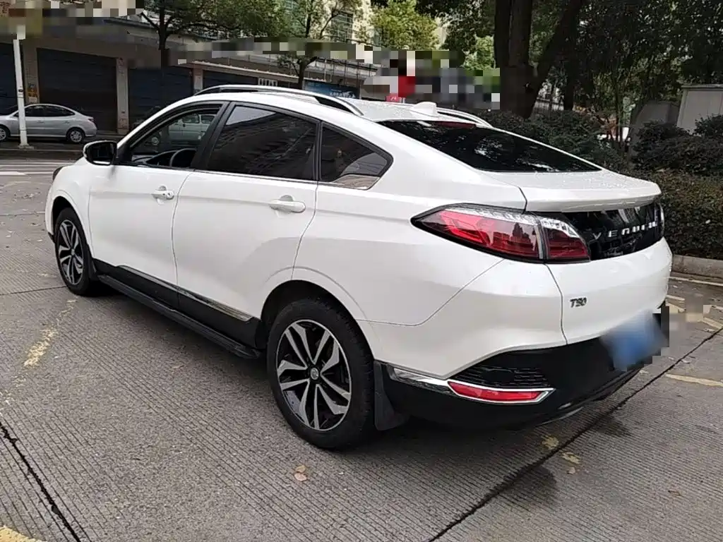 Venucia T90 — миниатюра 5