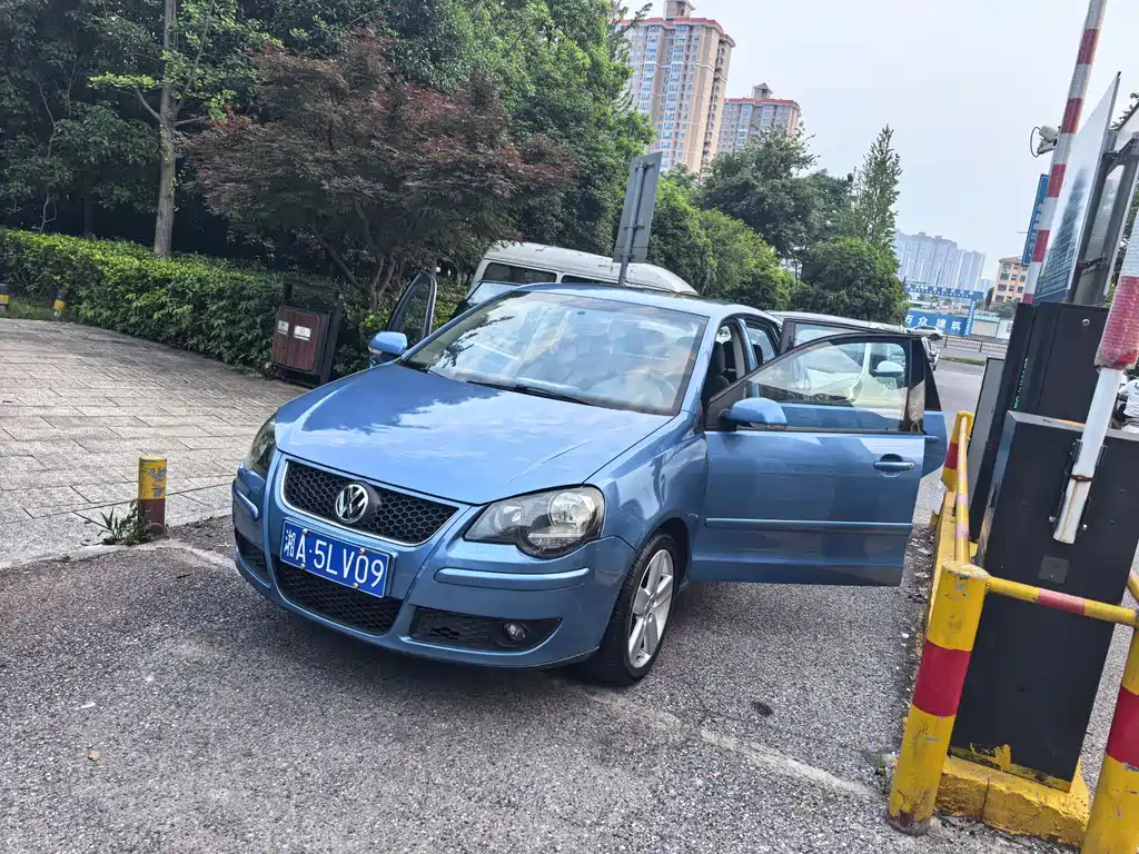 Купить Volkswagen Polo