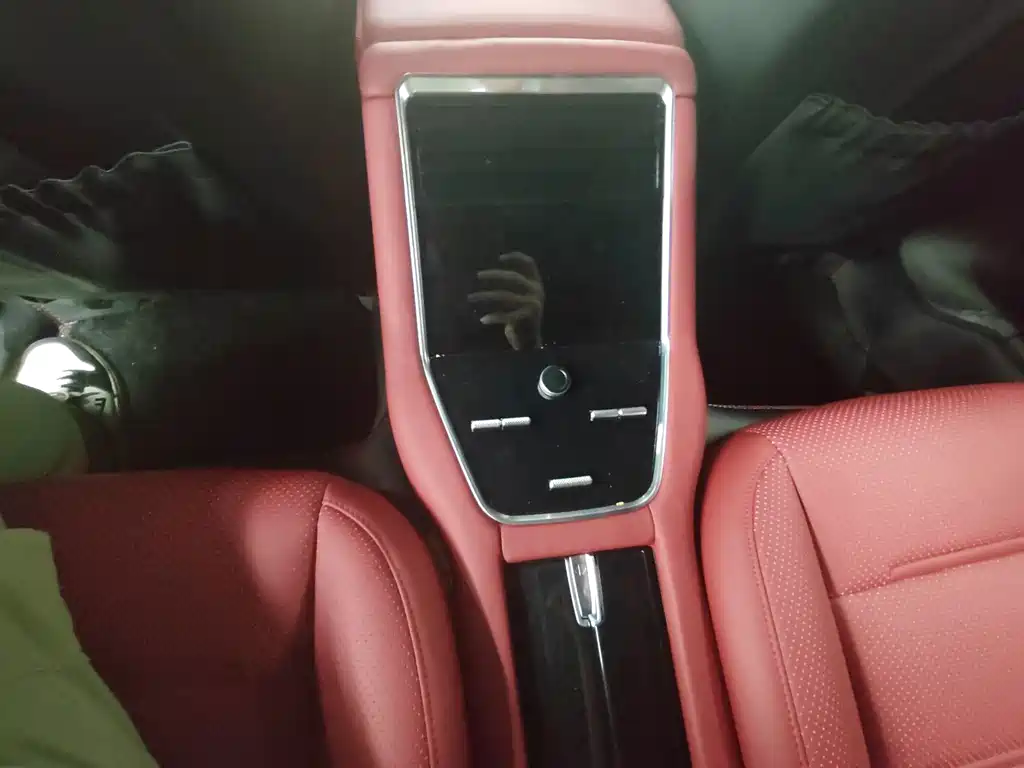 Porsche Panamera — миниатюра 13