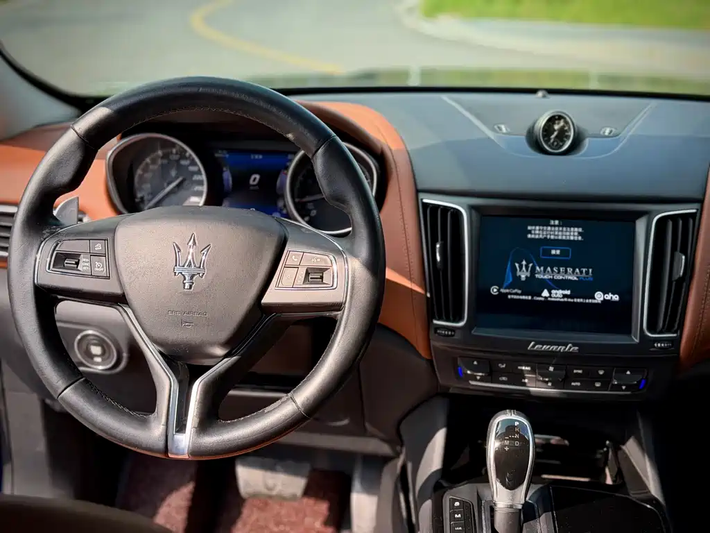 Maserati Levante — миниатюра 12