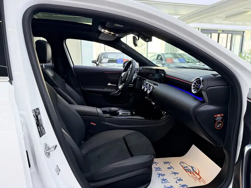 MERCEDES-BENZ A CLASS