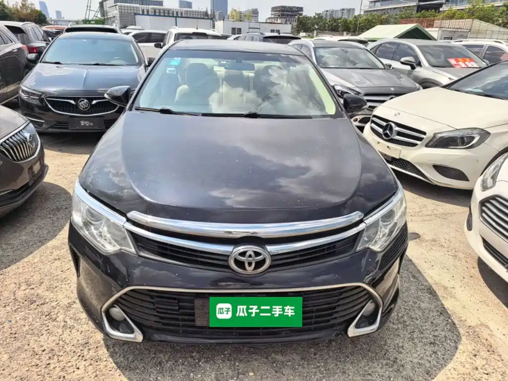 Toyota Camry — миниатюра 3