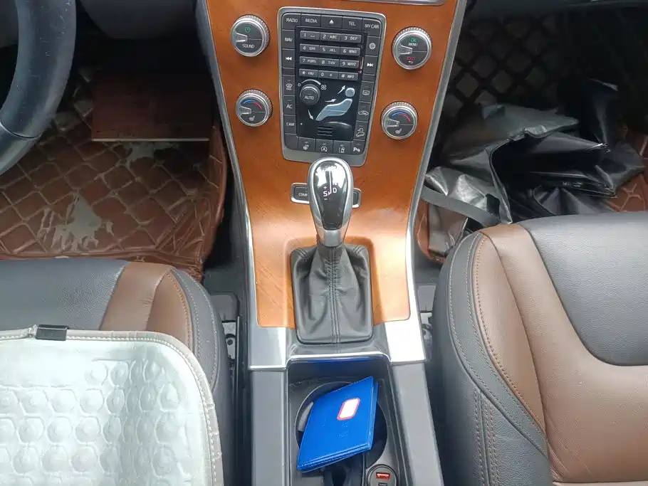 Volvo XC60 — миниатюра 16