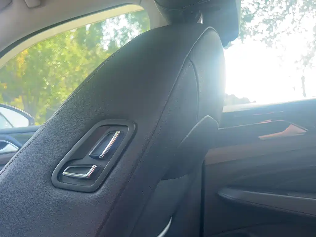 Volkswagen Passat — миниатюра 12