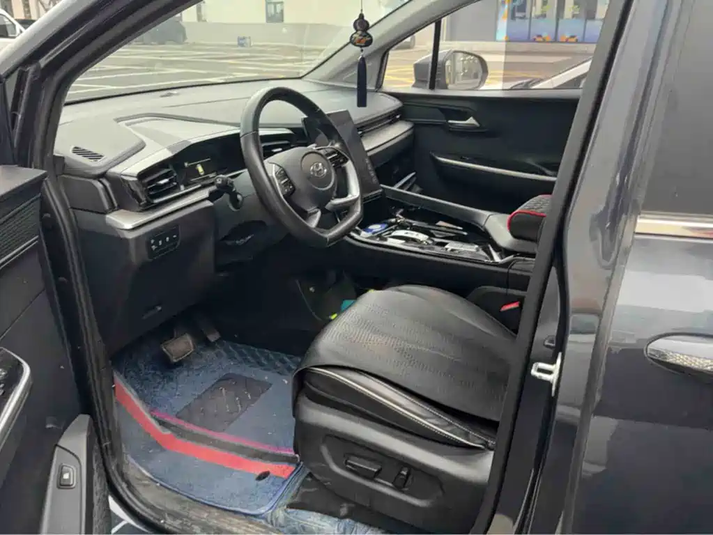 Hyundai Custo — миниатюра 3