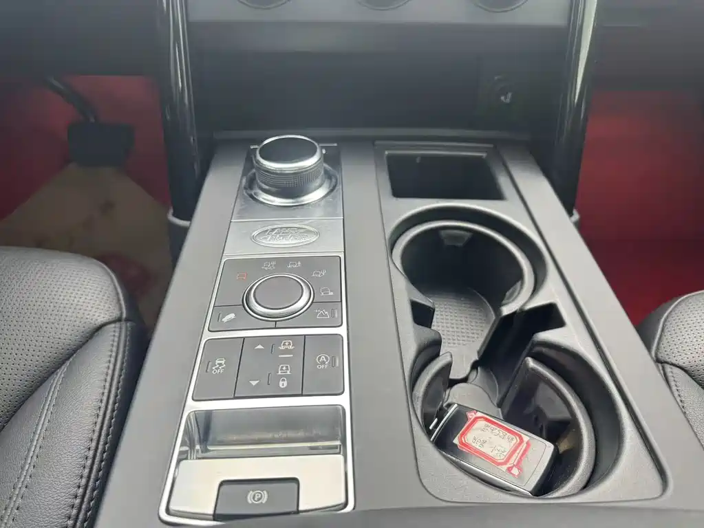Land Rover Discovery 3.0 SC V6 SE, фото 11
