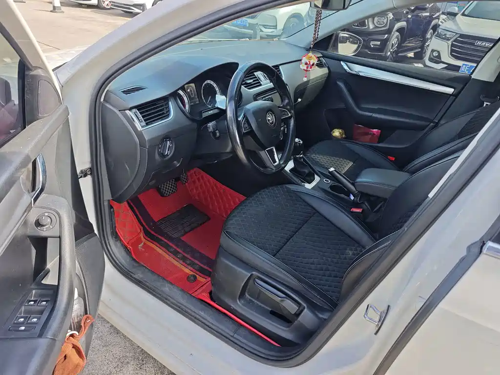 Skoda Octavia — миниатюра 4