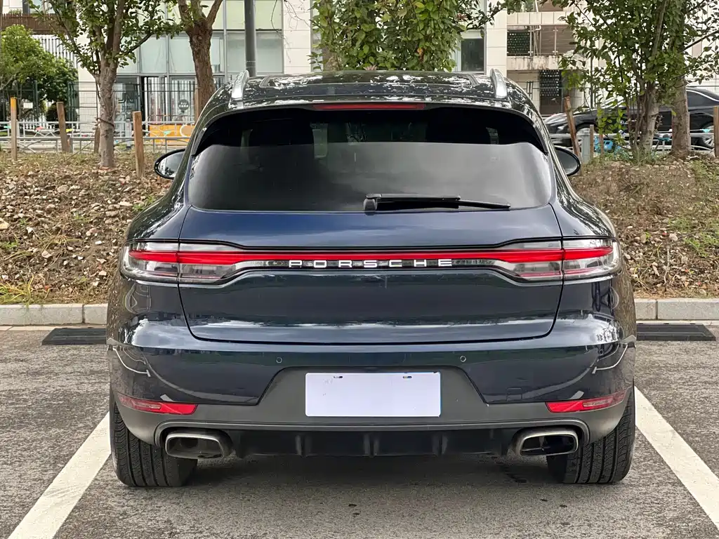 Porsche Macan — миниатюра 5